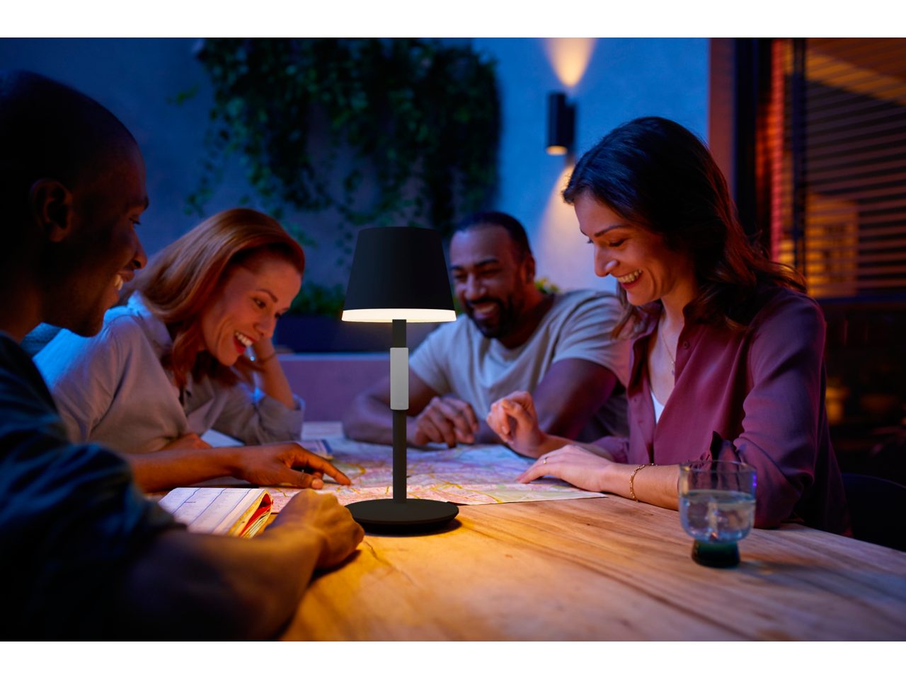 Hue Go Portable Table Lamp Black - White and Colour Ambiance